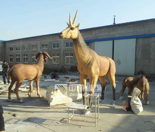 動物雕塑